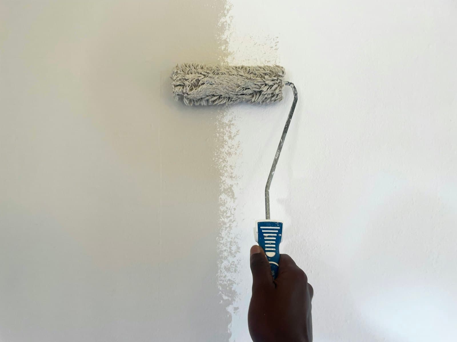 Mur peint au rouleau